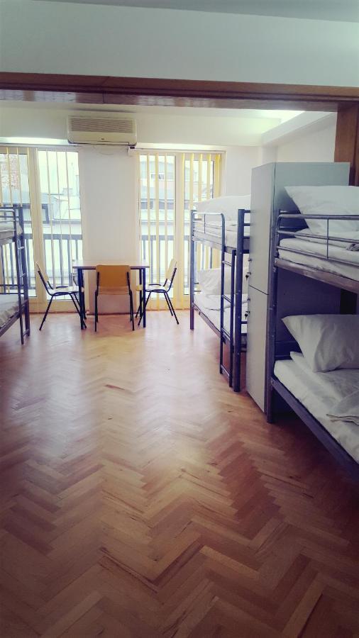 Sleep Hostal *